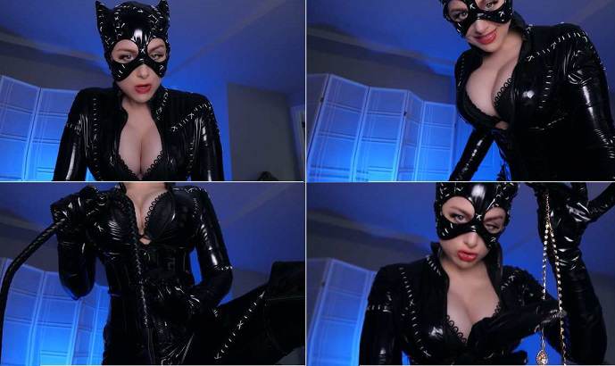 Ellie Idol - Catwoman Breaks In And Gives A Risky JOI