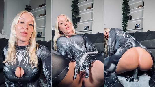 Spidergirl Fucks With Dildo